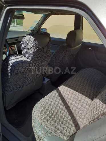 Mercedes E 230 1989, 451,379 km - 2.3 l - Şəki