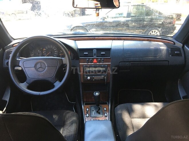 Mercedes C 220 1998, 250,000 km - 2.2 l - Bakı