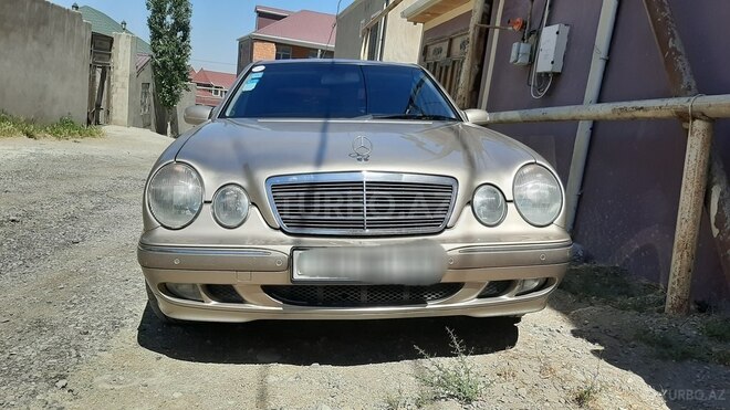 Mercedes E 240 2001, 270,000 km - 2.4 l - Bakı