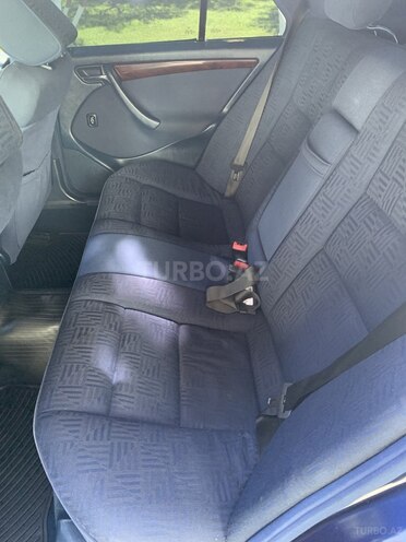 Mercedes C 240 1998, 267,000 km - 2.4 l - Bakı