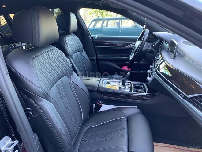 BMW 750 2016, 41,000 km - 4.4 l - Bakı