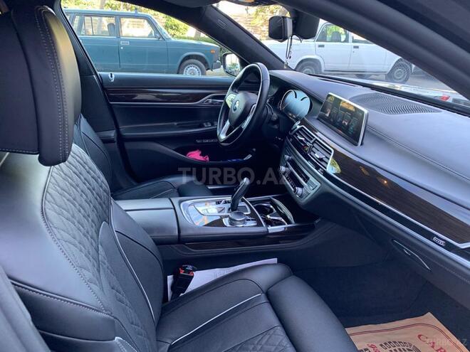 BMW 750 2016, 41,000 km - 4.4 l - Bakı