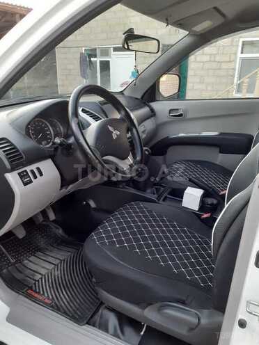 Mitsubishi L200 2014, 170,459 km - 2.5 л - Bakı