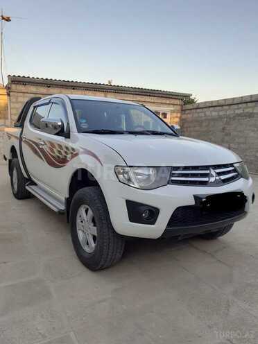 Mitsubishi L200 2014, 170,459 km - 2.5 л - Bakı