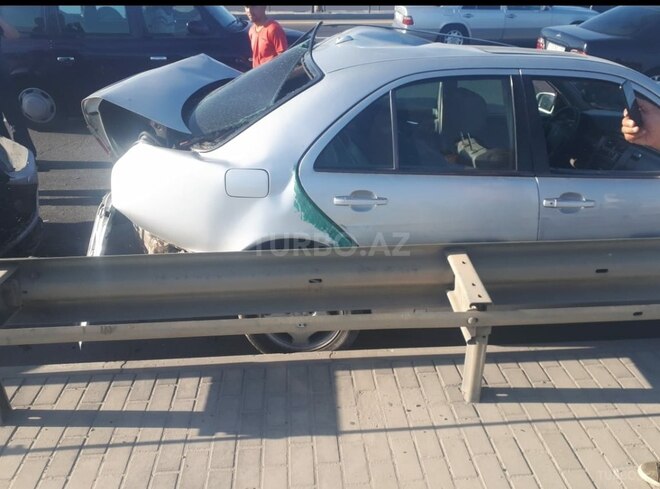 Mercedes C 220 2001, 400,623 km - 2.1 l - Bakı