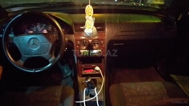 Mercedes C 180 1997, 296,341 km - 1.8 l - Bakı