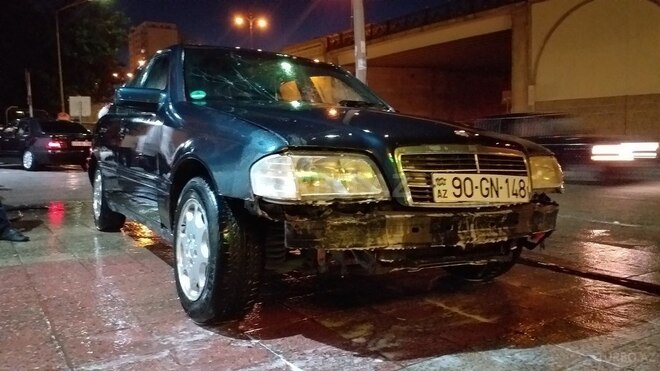 Mercedes C 180 1997, 296,341 km - 1.8 l - Bakı