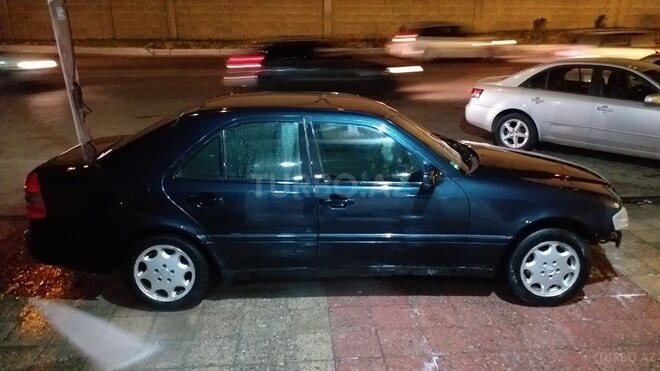 Mercedes C 180 1997, 296,341 km - 1.8 l - Bakı