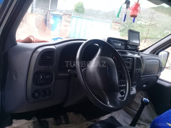 Ford Transit 2003, 11,239 km - 2.5 l - Tovuz