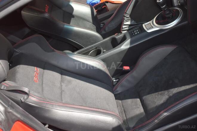 Subaru  2016, 3,800 km - 2.0 l - Bakı