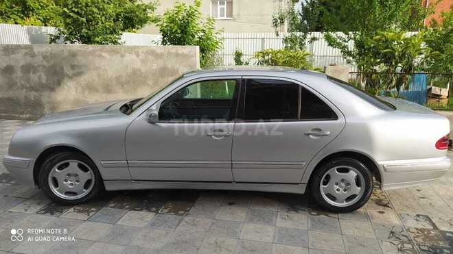 Mercedes E 220 2000, 360,000 km - 0.2 l - Masallı