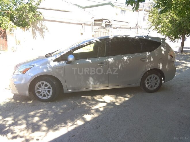 Toyota Prius V 2014, 100,000 km - 1.8 l - Bakı