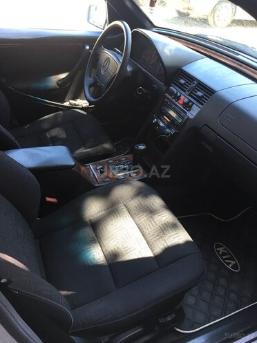 Mercedes C 220 1998, 230,000 km - 2.2 л - Bakı