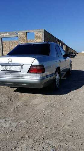 Mercedes E 220 1994, 385,000 km - 2.2 l - Bakı