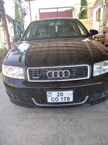 Audi A4 2004, 257,000 km - 1.8 л - Gəncə