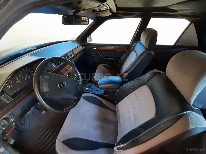 Mercedes E 200 1992, 350,000 km - 2.0 l - Tovuz