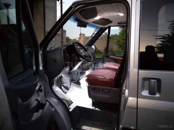 Ford Transit 2001, 250,000 km - 0.2 l - Masallı