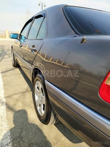 Mercedes C 180 1996, 333,000 km - 1.8 л - Yevlax