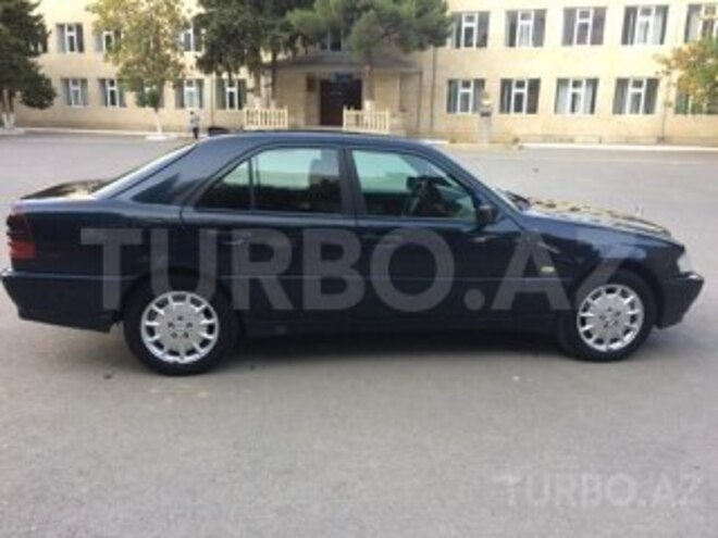 Mercedes C 200 1997, 189,000 km - 2.0 l - Bakı