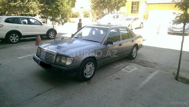 Mercedes E 300 1988, 430,000 km - 3.0 l - Bakı