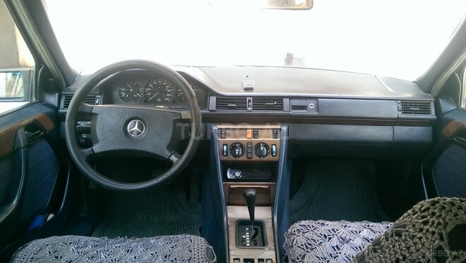 Mercedes E 300 1988, 430,000 km - 3.0 l - Bakı