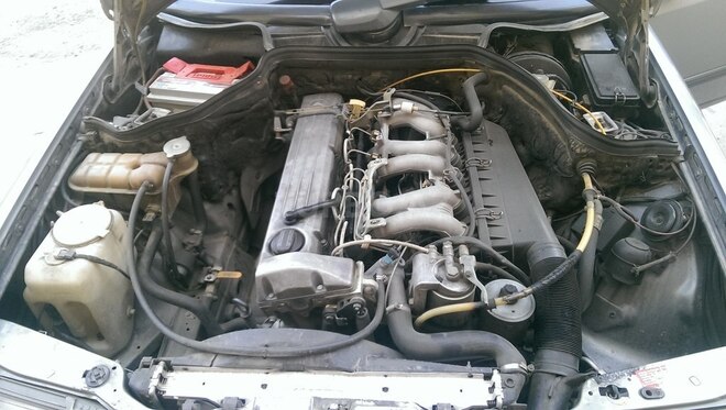 Mercedes E 300 1988, 430,000 km - 3.0 l - Bakı