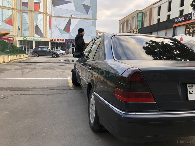 Mercedes C 240 1997, 342,584 km - 2.4 l - Bakı