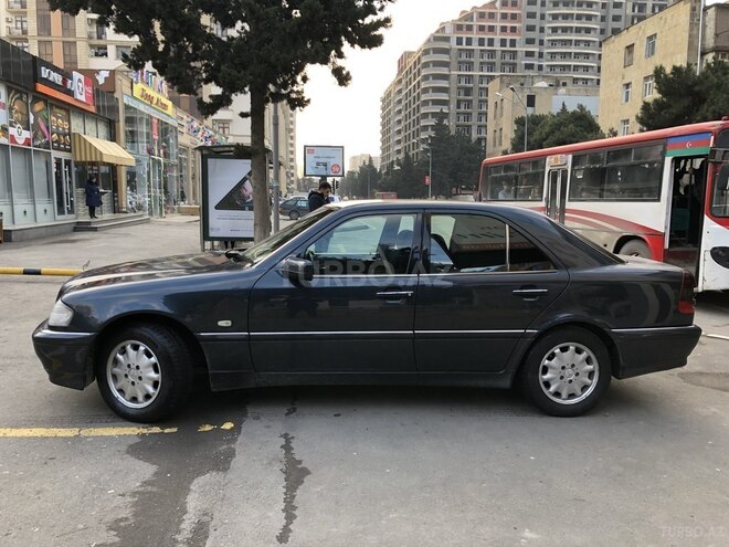 Mercedes C 240 1997, 342,584 km - 2.4 l - Bakı