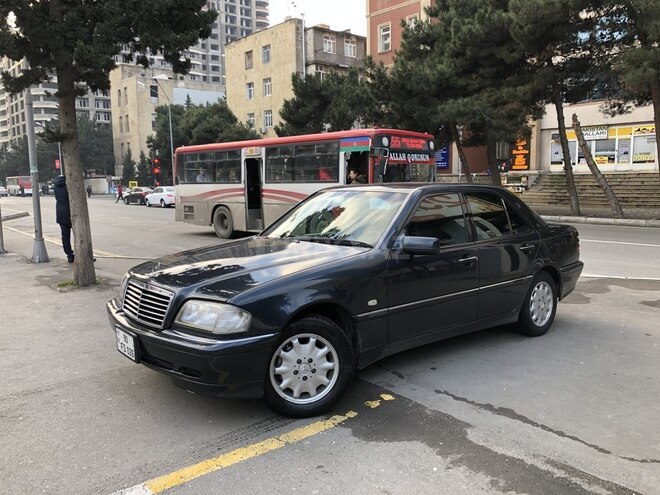 Mercedes C 240 1997, 342,584 km - 2.4 l - Bakı