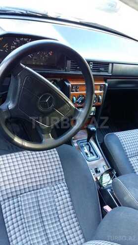 Mercedes E 220 1994, 385,000 km - 2.2 l - Bakı