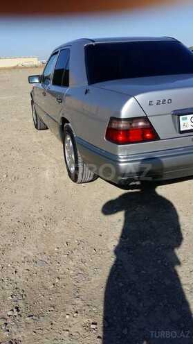 Mercedes E 220 1994, 385,000 km - 2.2 l - Bakı