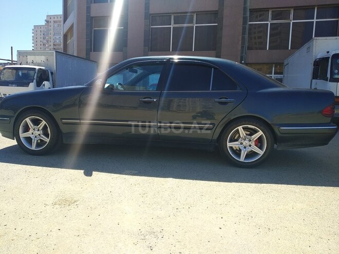 Mercedes E 220 2000, 360,000 km - 2.2 l - Bakı