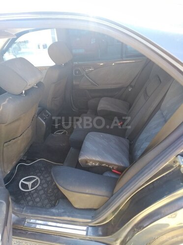 Mercedes E 220 2000, 360,000 km - 2.2 l - Bakı