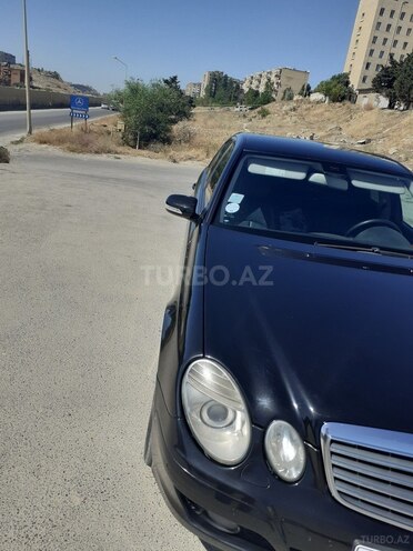 Mercedes E 220 2008, 283,800 km - 2.2 l - Bakı