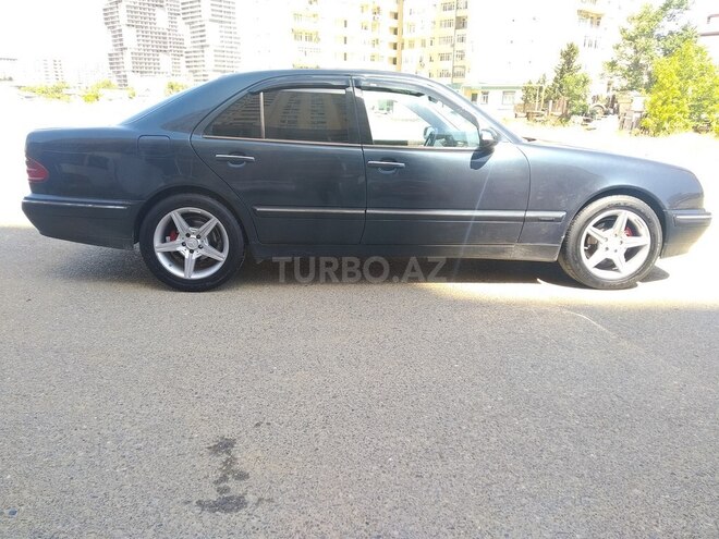 Mercedes E 220 2000, 360,000 km - 2.2 l - Bakı