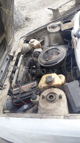 IJ 2126 Oda 2002, 180,000 km - 1.5 l - Mingəçevir