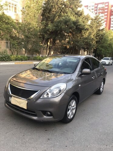Nissan Sunny 2013, 142,900 km - 1.5 l - Bakı