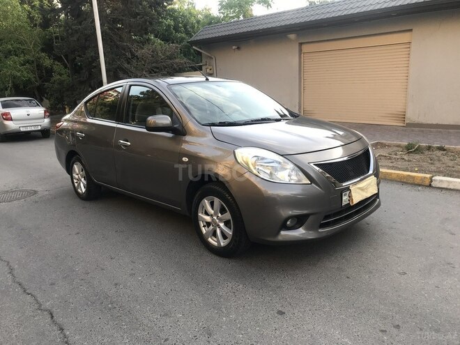 Nissan Sunny 2013, 142,900 km - 1.5 l - Bakı