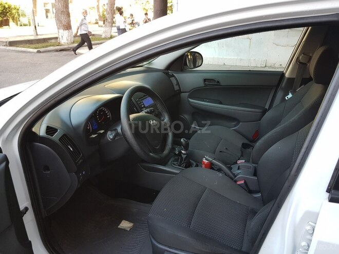 Hyundai i30 2011, 147,000 km - 1.4 л - Bakı