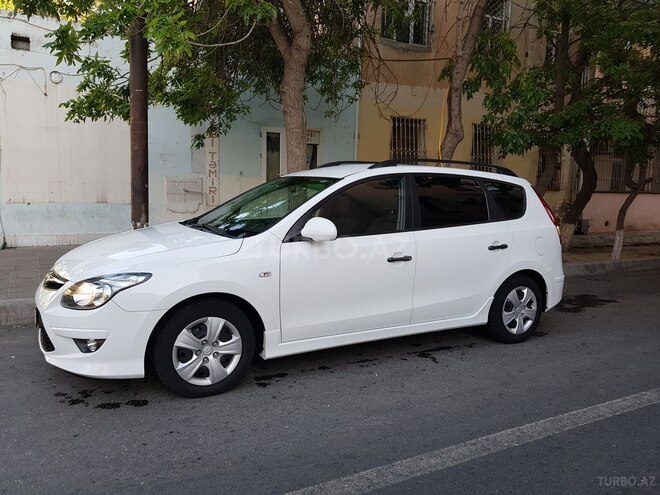Hyundai i30 2011, 147,000 km - 1.4 л - Bakı