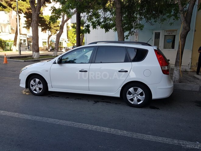 Hyundai i30 2011, 147,000 km - 1.4 л - Bakı
