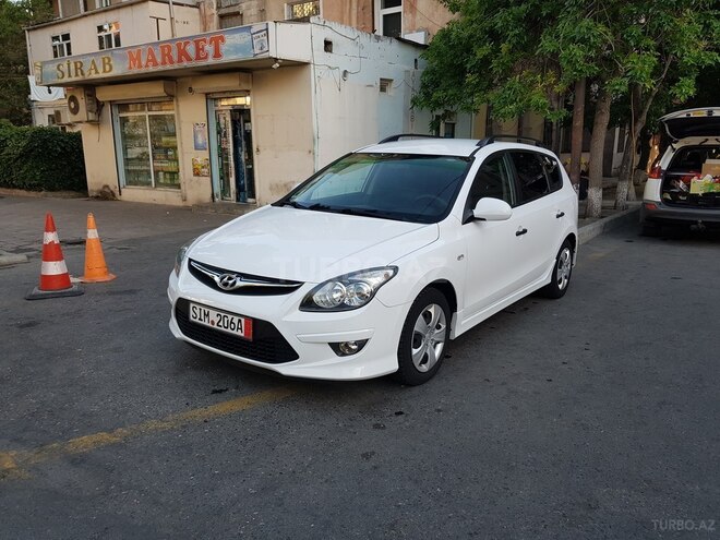 Hyundai i30 2011, 147,000 km - 1.4 л - Bakı