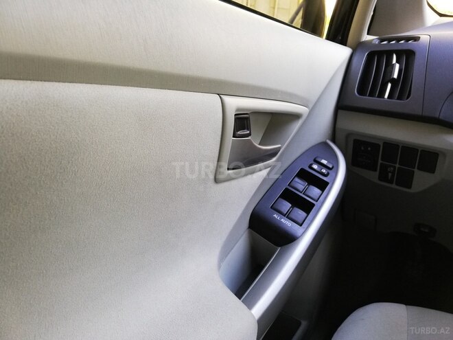 Toyota Prius 2014, 226,000 km - 1.8 l - Bakı