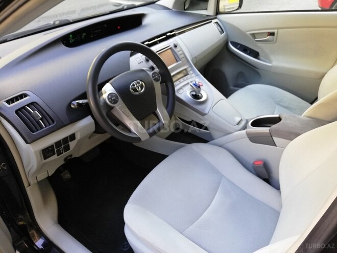 Toyota Prius 2014, 226,000 km - 1.8 l - Bakı