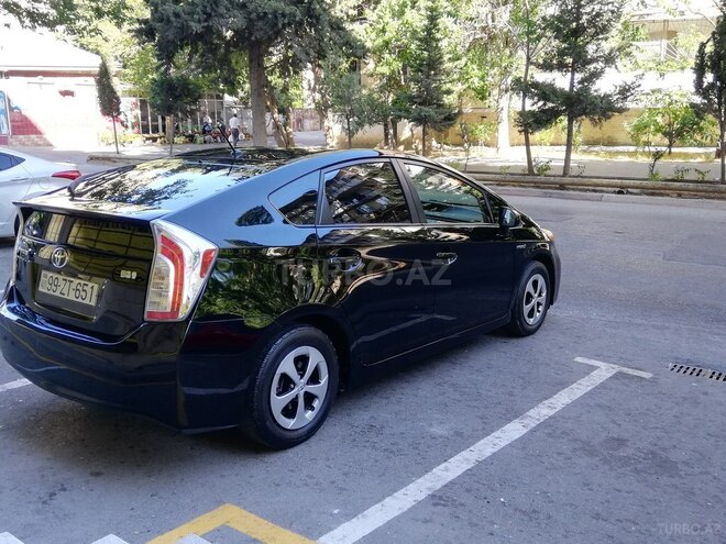 Toyota Prius 2014, 226,000 km - 1.8 l - Bakı