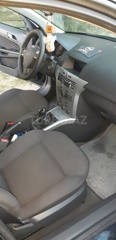 Opel Astra 2009, 181,000 km - 1.4 l - Bakı