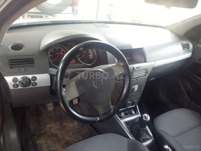 Opel Astra 2006, 402,000 km - 1.9 l - Gəncə