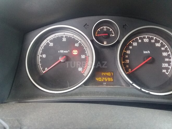 Opel Astra 2006, 402,000 km - 1.9 l - Gəncə