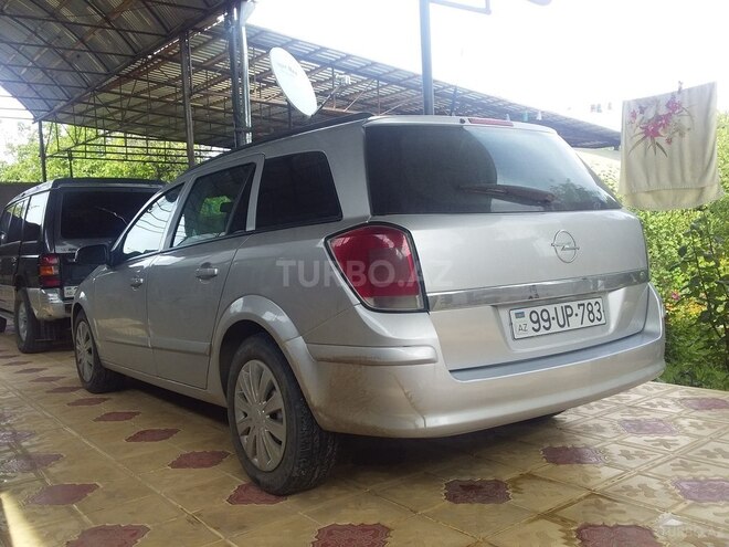 Opel Astra 2006, 402,000 km - 1.9 l - Gəncə