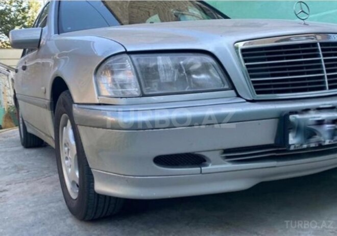 Mercedes C 180 2000, 250,000 km - 1.8 l - Gəncə